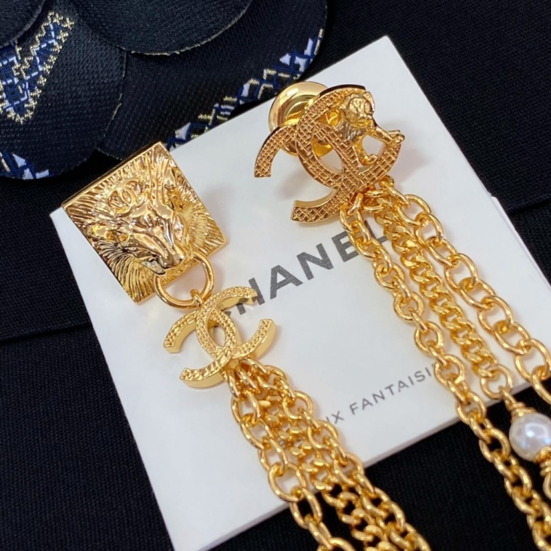 Ch**el necklaces